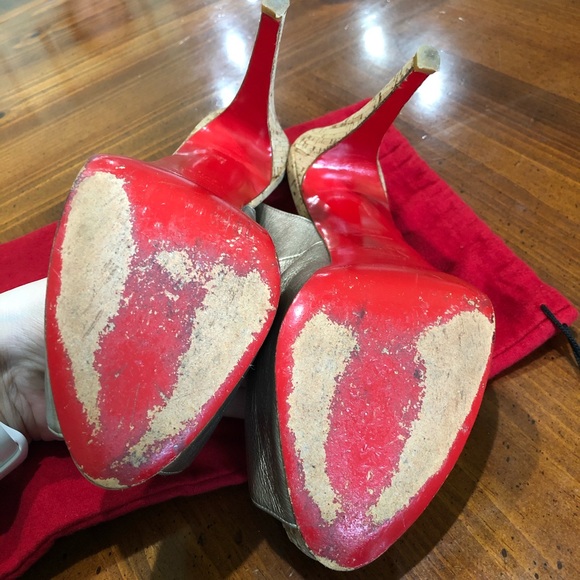 Christian Louboutin Gold Leather Peep Toe Cork - Picture 11 of 16